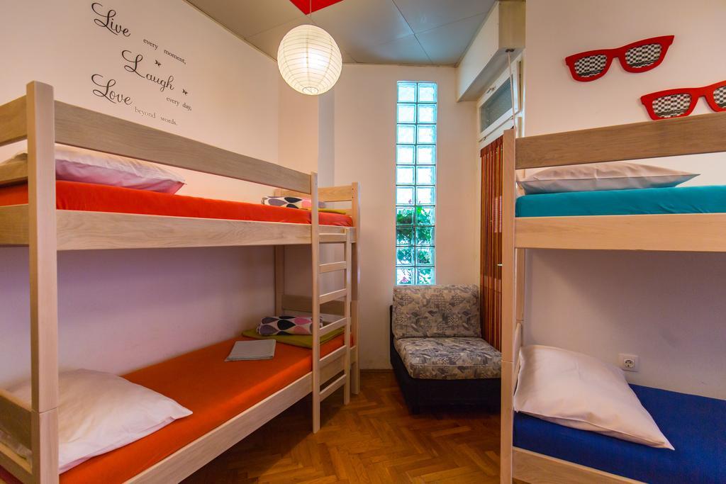 Hostel Crazy House