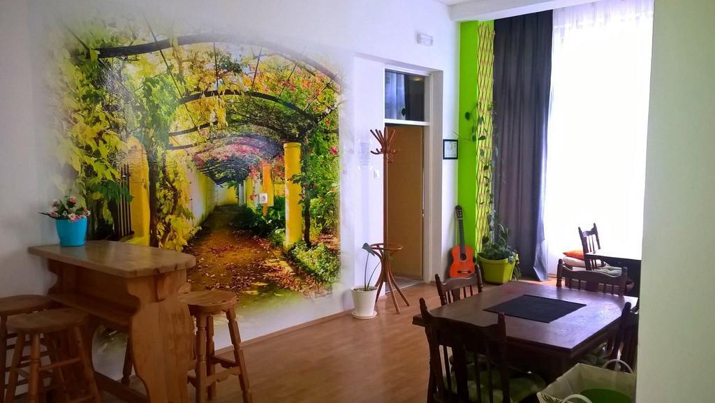 Crazy House *