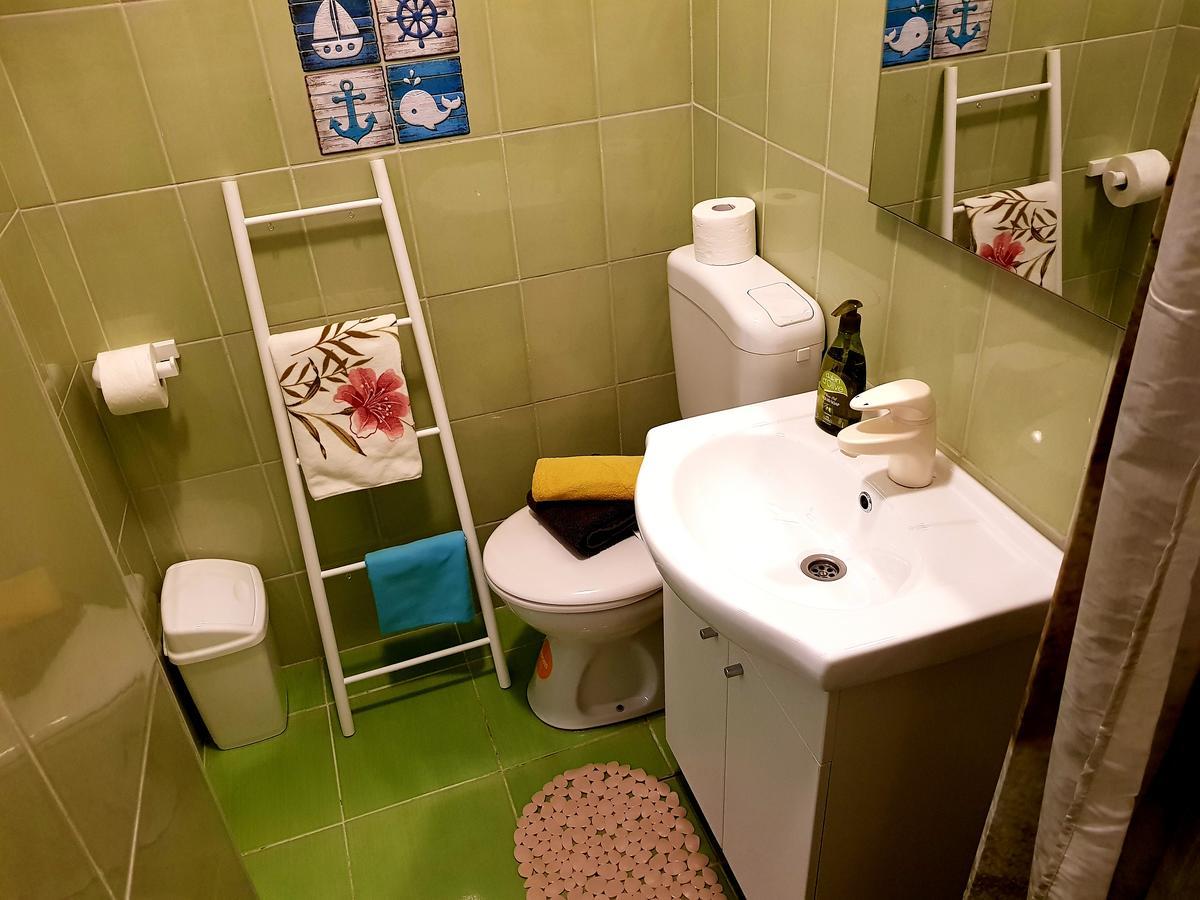 Hostel Crazy House