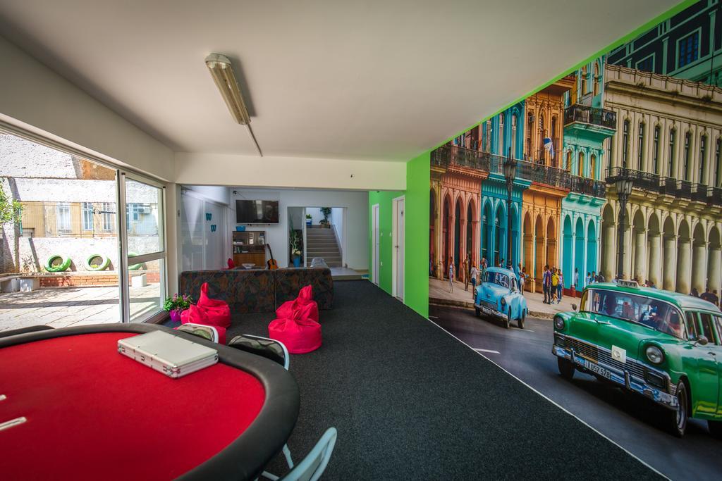 Crazy House Ostello *